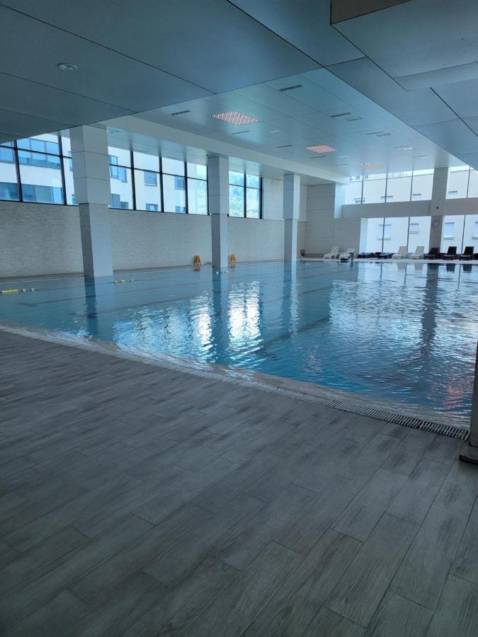 Apartment Cecovic - Mellain Tuzla Bagian luar foto